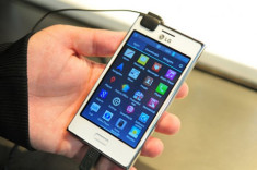 LG sắp bán 2 smartphone giá rẻ ở VN