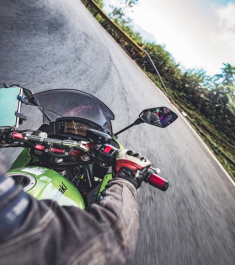 Màn ôm cua liều lĩnh ở tốc độ cao của các biker PKL tại Việt Nam