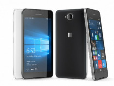 Microsoft trình làng Lumia 650 - điện thoại Windows mỏng nhất