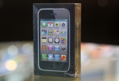 ‘Mở hộp’ iPhone 3GS phiên bản 2012