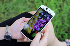 Mở hộp Oppo N1 Mini - smartphone camera xoay cho nữ