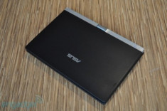 Mở hộp tablet nhỏ gọn, giá rẻ của Asus