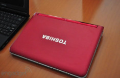 Netbook hấp dẫn cho sinh viên