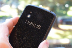 Nexus 4 cháy hàng, Google thông báo chờ 3 tuần