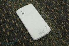 Nexus 4 màu trắng có thể xuất hiện vào tháng 6 với Android 4.3