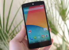 Nexus 5 đọ cấu hình với smartphone ‘hàng khủng’