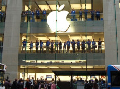 Người xếp hàng mua iPhone 4S ít hơn các năm trước
