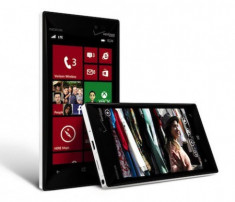 Nokia cho ra mắt Lumia 928 - bản sao của Lumia 920