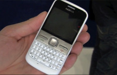 Nokia E5, bản nâng cấp của E63