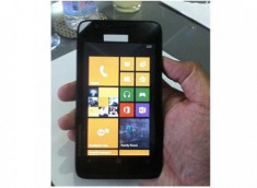 Nokia Lumia 625 giá rẻ, màn hình 4,7 inch lộ diện