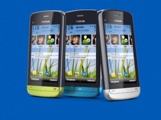 Nokia ra mắt C5-03 cảm ứng, giá trung