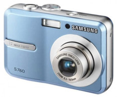 Samsung ra mắt 2 máy ảnh giá rẻ