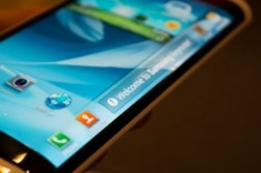 Smartphone màn hình cong của Samsung trình làng tháng 10