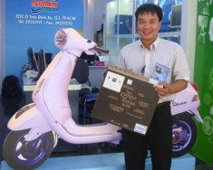 Sở hữu Vespa LX khi mua Probook