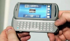 Sony Ericsson Xperia Pro hoãn bán tới quý IV