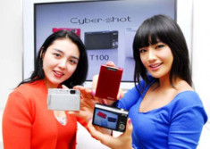 Sony T100 - hoa khôi 8 ‘chấm’