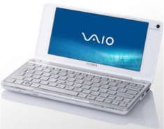 Sony Vaio P chip Atom 2 GHz giá 1.900 USD