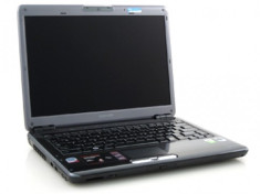 Toshiba Satellite U405 gọn gàng