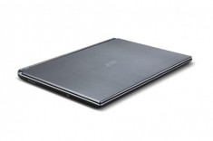 Acer giới thiệu hai ultrabook mới tại CES