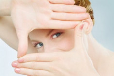 Botox điều trị lão hóa da vùng mắt