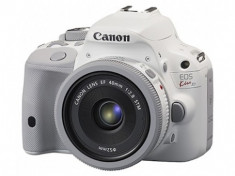 Canon bổ sung màu trắng cho máy ảnh DSLR nhỏ gọn nhất