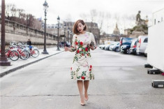 Giữa hàng trăm nghìn người, fashionista Việt vẫn được gọi tên ở Paris