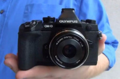 Máy mirrorless cao cấp của Olympus xuất hiện 