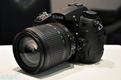 Nikon D7000 từ mọi góc