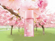 Nước hoa Green Tea Cherry Blossom cho phái đẹp