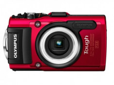 Olympus ra hai máy ảnh zoom lớn và siêu bền