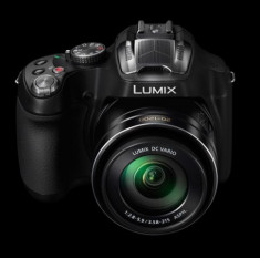 Panasonic ra máy compact có zoom quang lớn nhất thế giới 