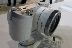 Samsung NX500, máy mirrorless quay video 4K rẻ nhất hiện nay