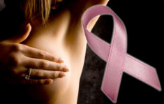 Sinh con muộn giảm nguy cơ ung thư vú