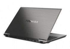 Ultrabook của Toshiba giá chỉ từ 899 USD