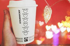 Valentine cùng Starbucks