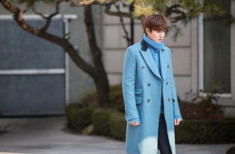 Diện áo khoác dáng dài “chuẩn men” như Kim Tan
