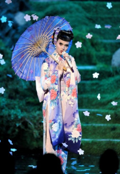 Phái đẹp Việt “lên cơn sốt” vì áo kimono