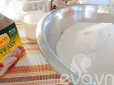 Cách làm bánh bao trứng vịt muối