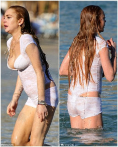 Lindsay Lohan mặc đồ lót tắm biển phản cảm