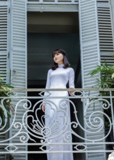 Thái Tuấn ra mắt BST áo dài nữ sinh