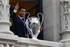 Vô địch Euro: Ronaldo được đặt tên cho sân bay ở thành phố lớn