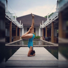Bà mẹ 2 con Sài Thành dáng siêu đẹp nhờ tập yoga