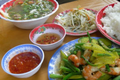  Bữa ăn của người Việt còn nghèo sắt  