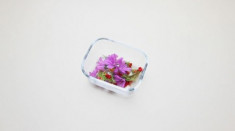 Những cách đơn giản để có một lọ nước hoa handmade.