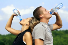 Uống nước không đúng cách cũng có hại 