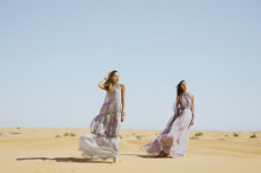  21SIX đầu tư bộ ảnh thời trang tại sa mạc Dubai 