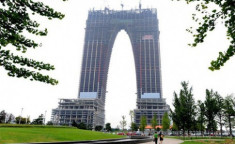 Bí mật “phì cười” về tòa nhà “của quý” ở Trung Quốc