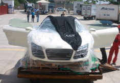  Cặp đôi siêu xe Audi R8 V10 2014 đầu tiên về Việt Nam 