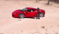  Cậu nhóc drift siêu xe Ferrari 458 Italia 