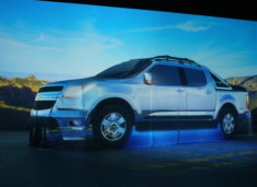  Chevrolet Colorado giá 729 triệu ra mắt tại Việt Nam 